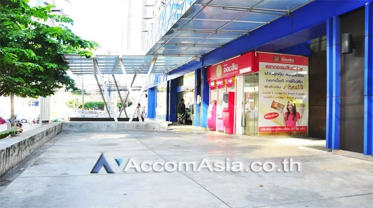 unit Office space For Rent in Silom, Bangkok  near BTS Surasak (AA10632)